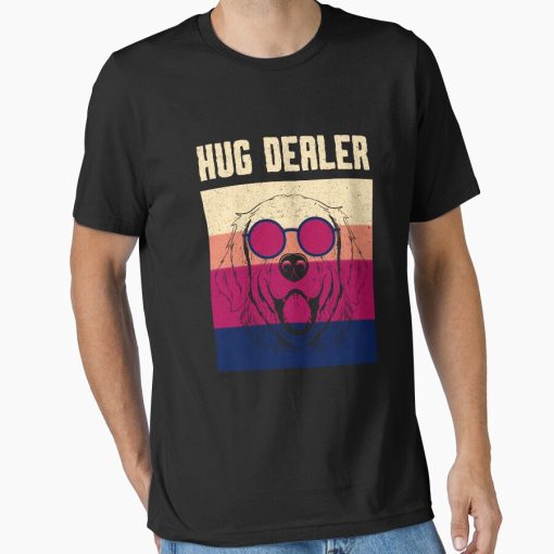 Frontier Goods Golden Retriever hugger. Cute Golden Retriever hug quote with retro sunset background Essential T-Shirt - Gifts for friends